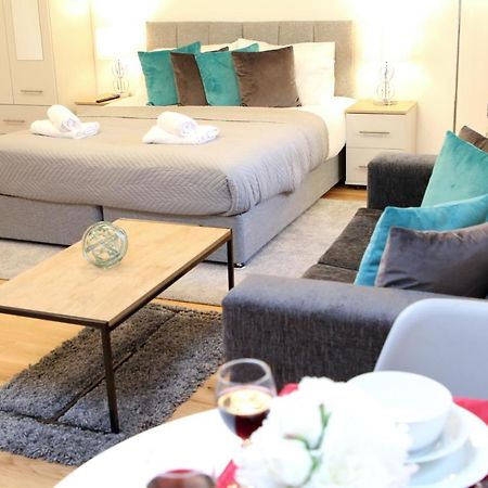 High Spec Luxury Studio Apartment In Sydenham ลอนดอน ภายนอก รูปภาพ