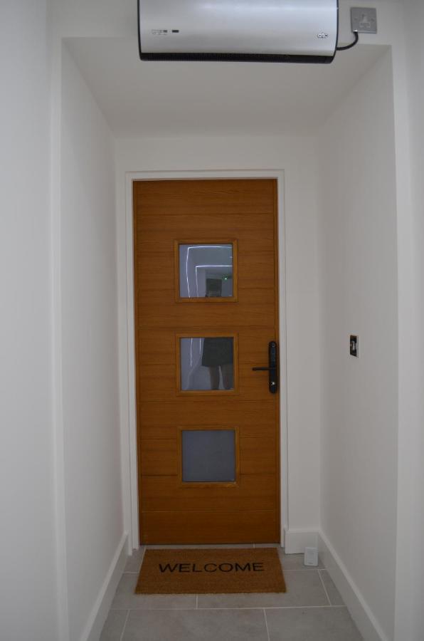 High Spec Luxury Studio Apartment In Sydenham ลอนดอน ภายนอก รูปภาพ